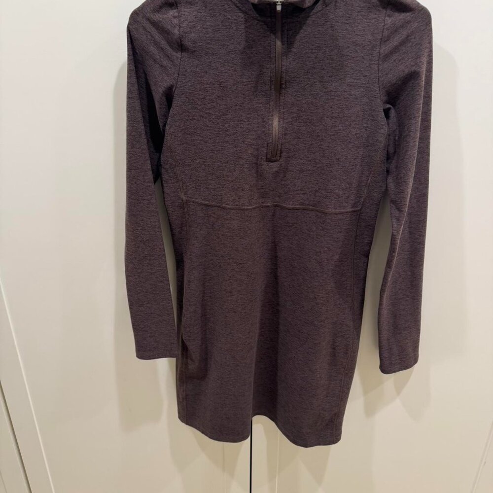 CALIA by Carrie Underwood Lustralux Long Sleeve Dress Color Coffee Grounds Small